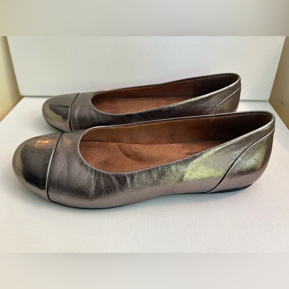 Softwalk Pewter Ballet Flats Size 8